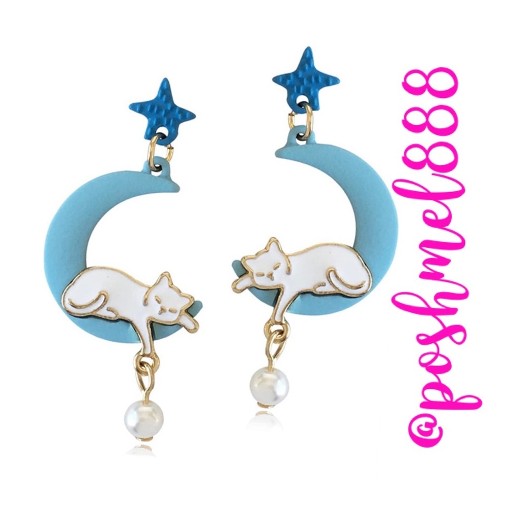 Cute Fun Cat in the Moon😽🌛Dangle Drop Pearl Earrings Unique Funny Blue+W…